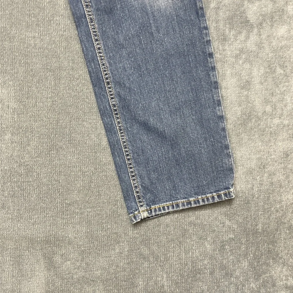 Levis levi 541